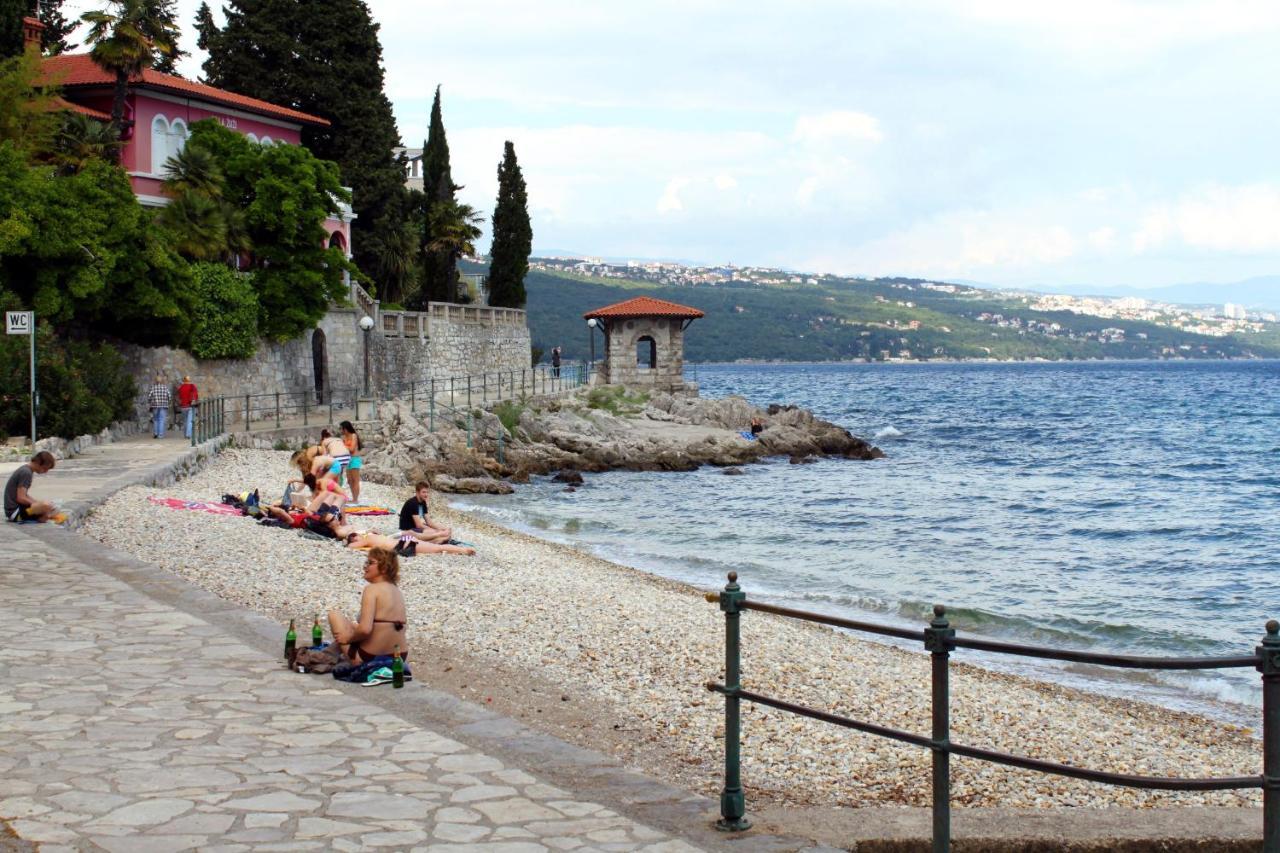 Apartments With A Parking Space Opatija - Pobri, Opatija - 7813 마툴지 외부 사진