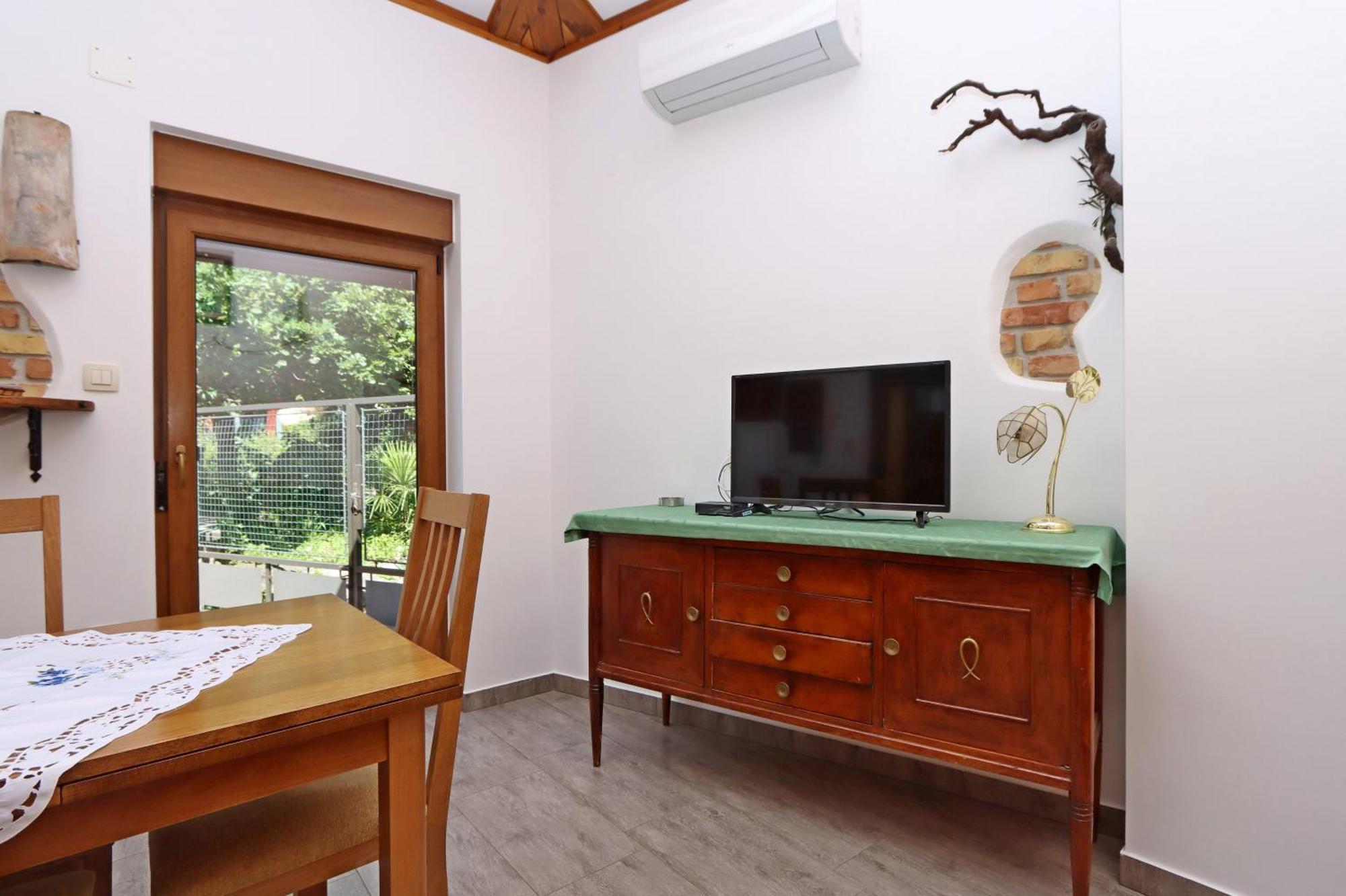 Apartments With A Parking Space Opatija - Pobri, Opatija - 7813 마툴지 객실 사진