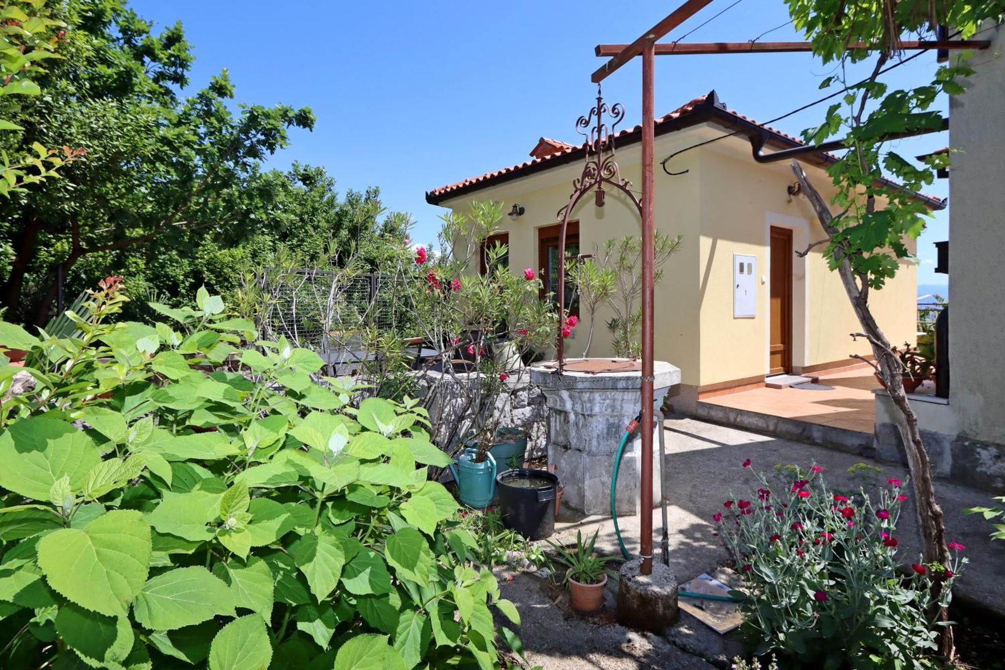 Apartments With A Parking Space Opatija - Pobri, Opatija - 7813 마툴지 외부 사진